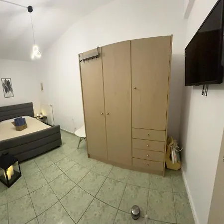 Le Rocher 2 Apartment